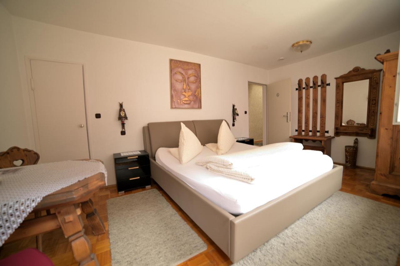 Hotel Zrenner Waldsassen Extérieur photo