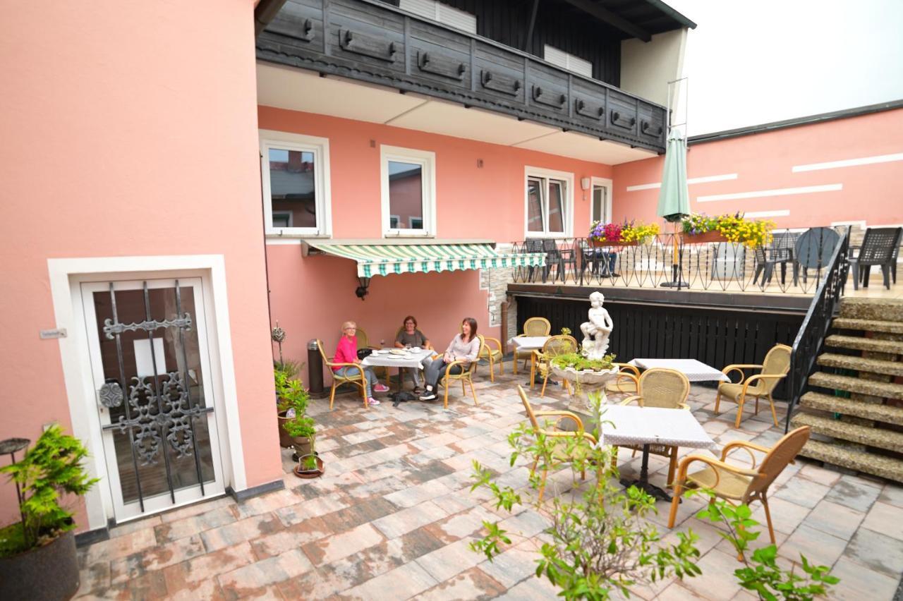 Hotel Zrenner Waldsassen Extérieur photo