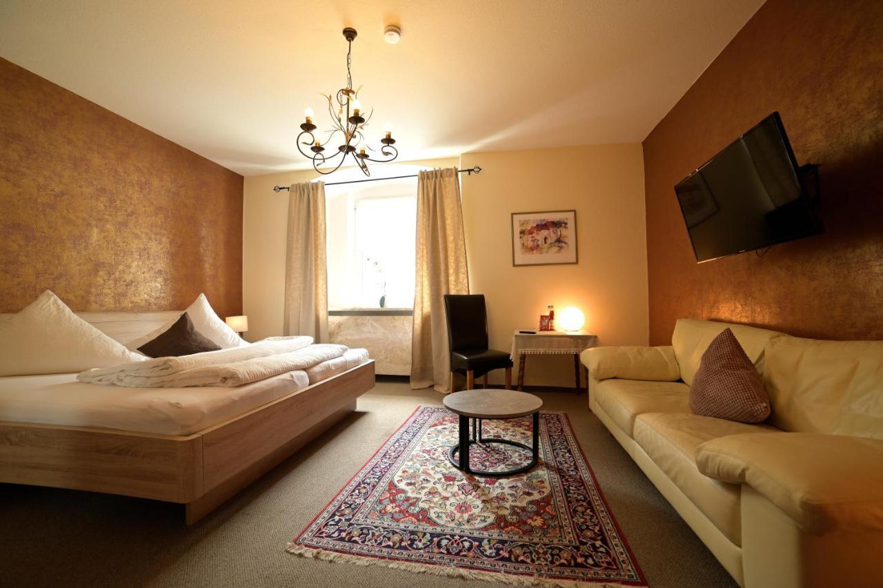 Hotel Zrenner Waldsassen Extérieur photo