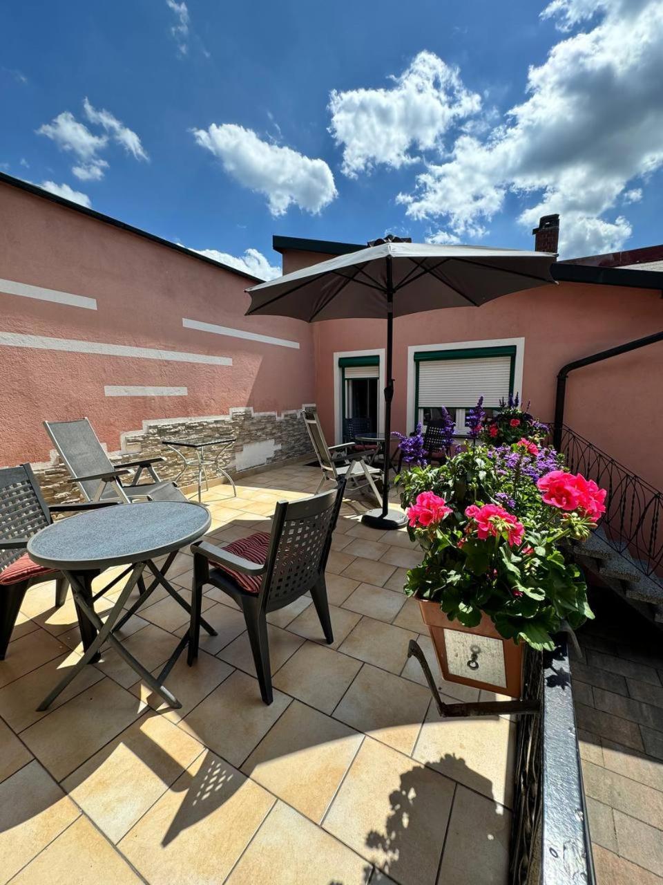 Hotel Zrenner Waldsassen Extérieur photo