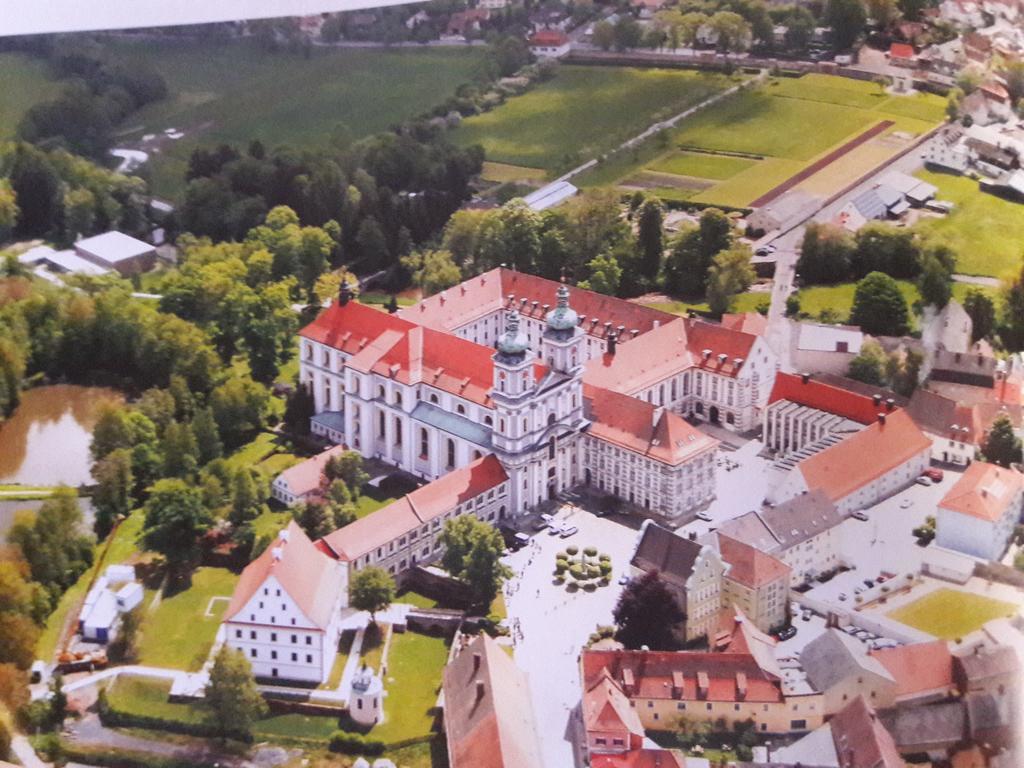 Hotel Zrenner Waldsassen Extérieur photo